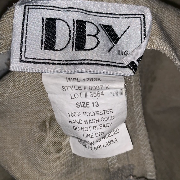 3/15 Flower 🌺 detail skirt and top!! - Picture 7 of 7